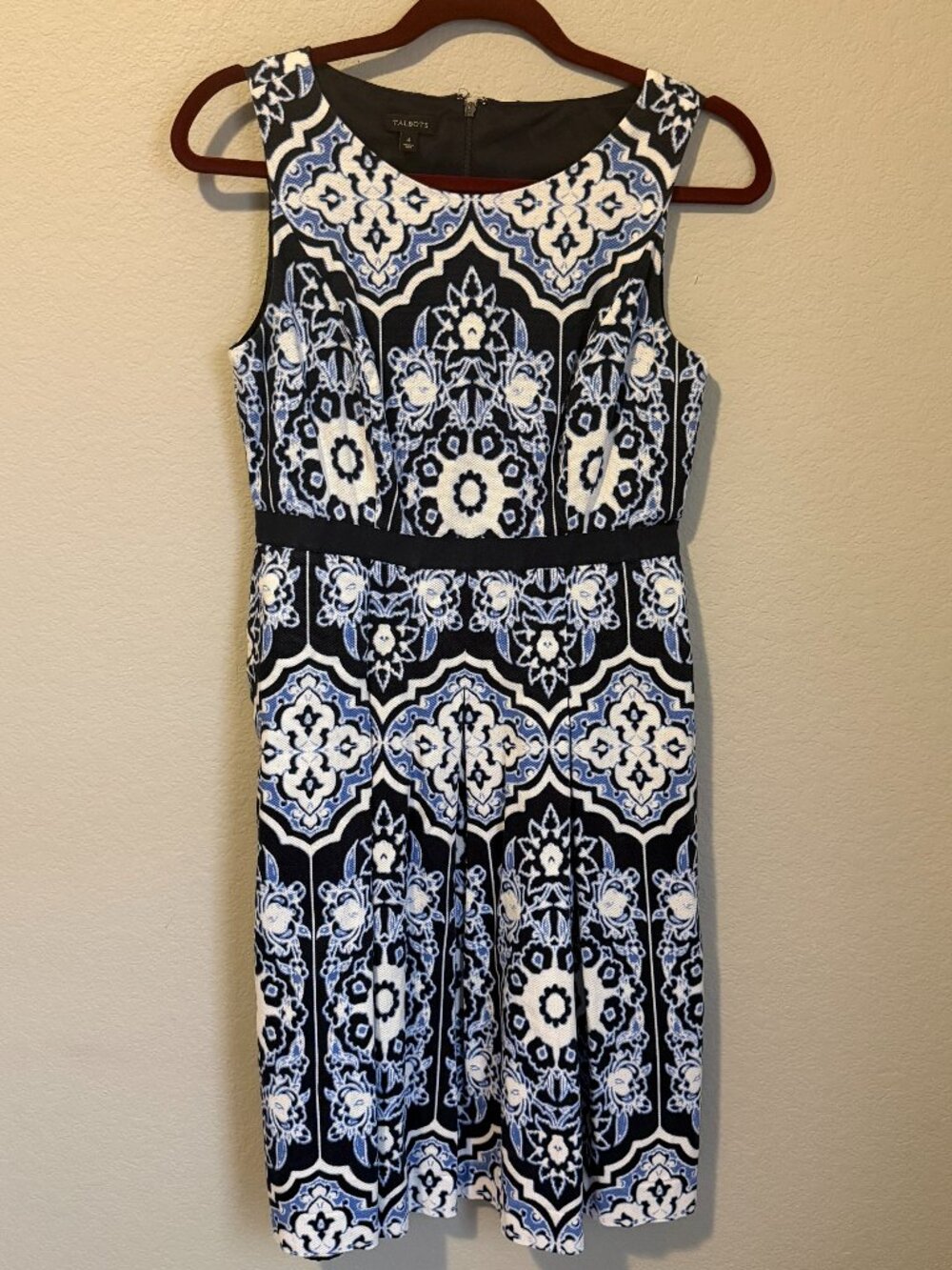 Talbots Blue‎ White Damask Textured Sleeveless Dress | Size 4